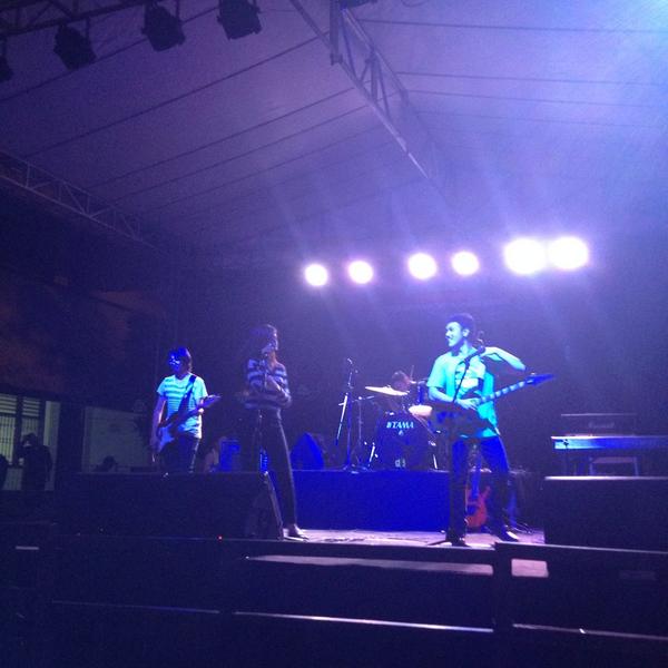 BAZKOM68's tweet photo. @BAZKOM68: RASTER! @rasterjkt now perform on Saturday Stage BAZKOM TIMEVISION http://t.co/4flyEj5Jva