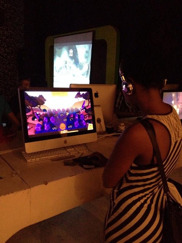 PhilomenaSchwab's tweet photo. #NicheGame, my game about genetics & evolution is on display @AMazeFest. #screenshotsaturday #gamedev #AMaze2014 http://t.co/BGfJw3fMoz