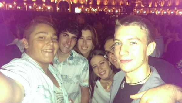 RoberRela's tweet photo. Viaje a Salamanca, la Unión, Hombres G y de bares con esta gentuza ;) http://t.co/G7QEMtGOF7