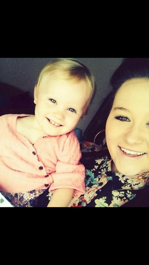 edders7's tweet photo. My two favourite girls 💜 @emilyaggrey http://t.co/GzFn2nAAMH