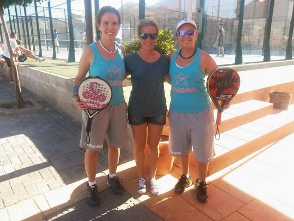 indiajaran's tweet photo. @Mercemaza @indiajaran @delfilina #starViepadel torneo de Churriana 2014 #granada  @malakapadel.. http://t.co/z8wwBMO1mq