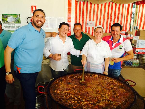 xalaoscafe's tweet photo. Segundo dia de xalaos en alcalá del rio http://t.co/bAtQVFg7xp