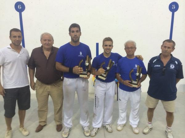 cpriba_roja's tweet photo. CAMPIONS TROFEU CRIST DELS AFLIGITS, VICENT i VICTOR II. http://t.co/FnWAOMhIyd