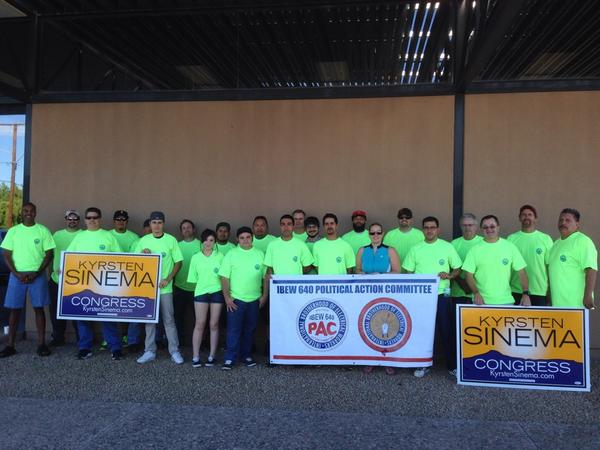 Thanks to all the PAC volunteers who came out today to help put up campaign signs for Congresswoman Sinema.