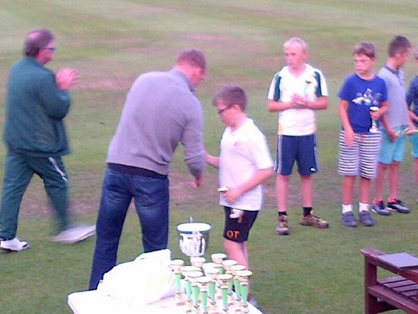 Dave Throup tweet media