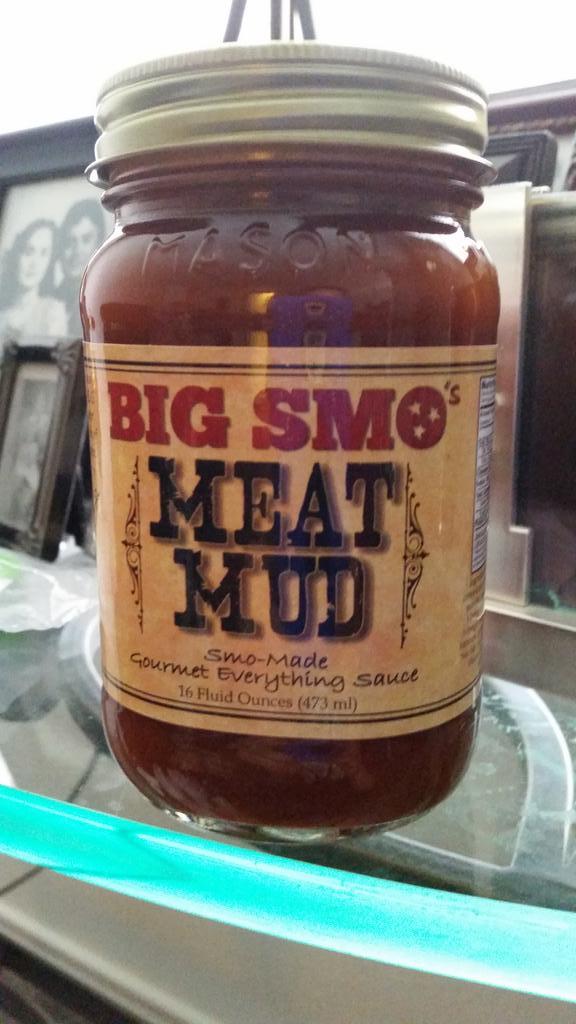 Nina121780's tweet photo. @TheRealBigSmo @mrkingalexander @hadencarpenter It has arrived! So excited to light the BBQ and try some #MeatMud! 😎 http://t.co/X2ZSVScVs8