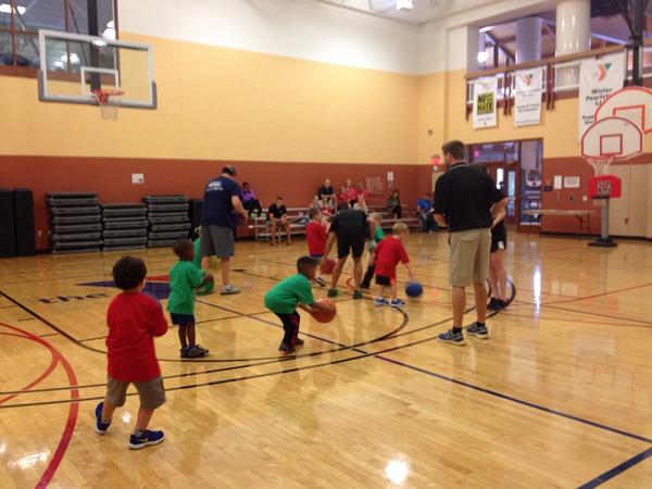 All smiles on First day of Ambler Y leagues @pfvYMCA <a href="/cpinder19/">Carol Pinder</a> <a href="/Zeffi14/">Zeffi Angelikas</a>