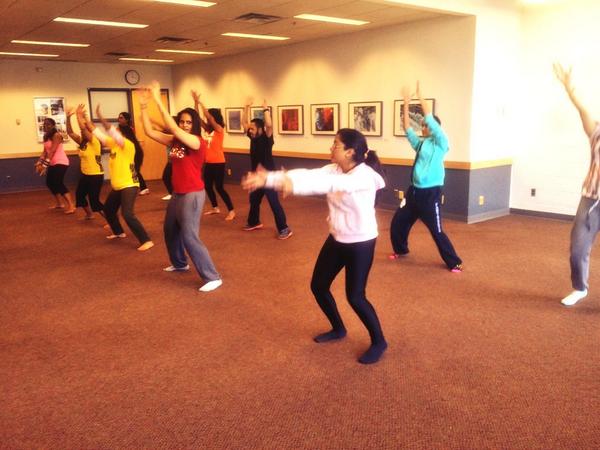ParthoBeatz's tweet photo. #Mississauga jamming to Baby doll #WinterPresentation http://t.co/Bl8mOzpfxy
