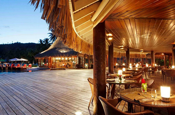 brbgdr's tweet photo. poi questa sera ristorante e dopo cena ci mettiamo sul patio a scartare i regali, chiacchierare, ballare e divertirci http://t.co/74LUB5U1Lj