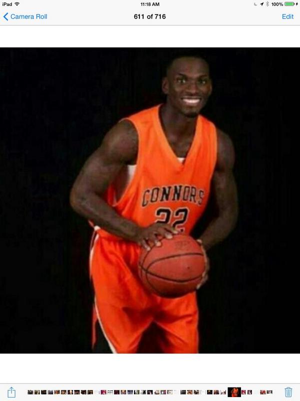 Shonni_Styless's tweet photo. β@PoetryIsReality: Happy birthday big bro I miss you , you will forever be my idol man . #45Foreva π― http://t.co/EvFr7sjCMUβ #RIPHARTFIELD πΉ