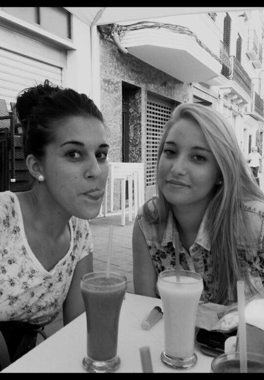miravet_marta's tweet photo. Horchateando #plazasanjose http://t.co/6iZXpGrmBt