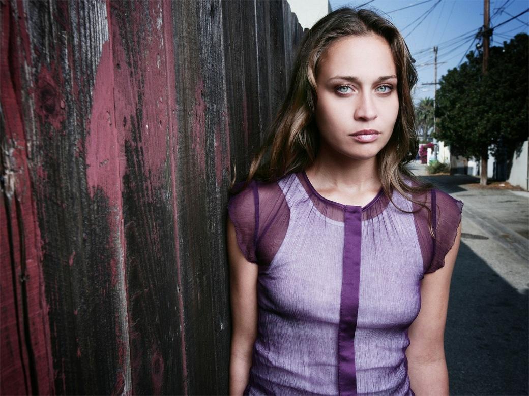 Happy Birthday to Fiona Apple! 