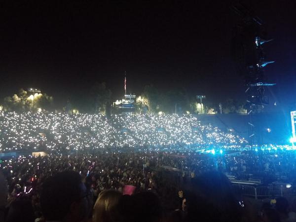 LashCountess's tweet image. One Direction concert in LA with my homeG Lexy 😘