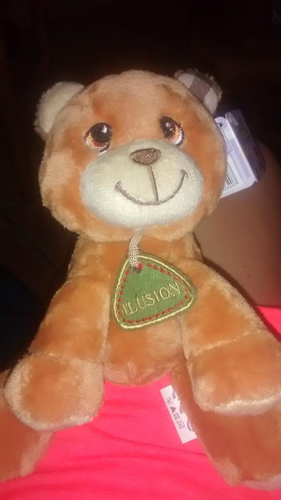 itchei89's tweet photo. Muchas gracias por la visita y por en regalito @ManuSanchez87 y @marivilb91 !!!! ;) http://t.co/6phw5EeQiC