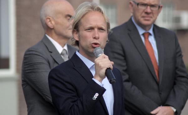 MA_Regio's tweet photo. Tapijnkazerne Maastricht officieel geopend http://t.co/IgWo2xRtEp http://t.co/weDl1pXIMj