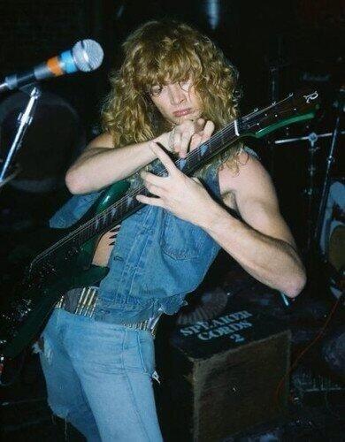 Happy birthday to the babe Dave Mustaine  