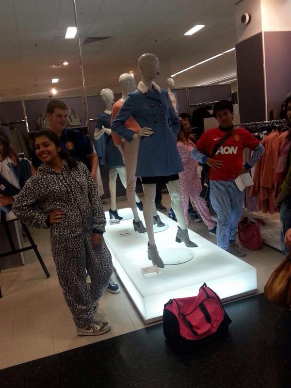 UID_2014's tweet photo. #stikeapose #mannequin @NCS #NCS99 #99challenges#perhamB4 #funny #GoodCauses#onesies #footballShirts @ChallengeHEAL http://t.co/cth9T33Mx4