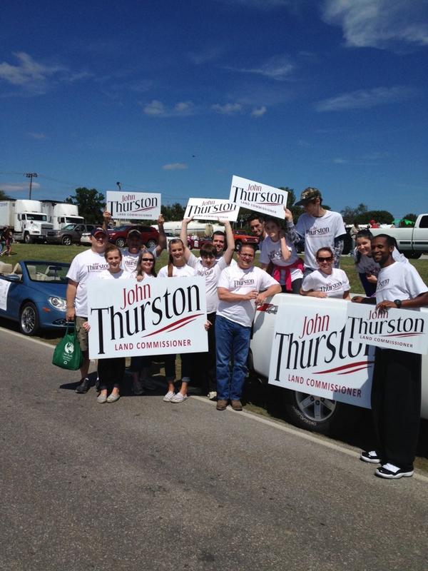 _johnthurston's tweet photo. Beautiful day in Batesville for the White River Carnival parade! http://t.co/Agpl4Z0zcP