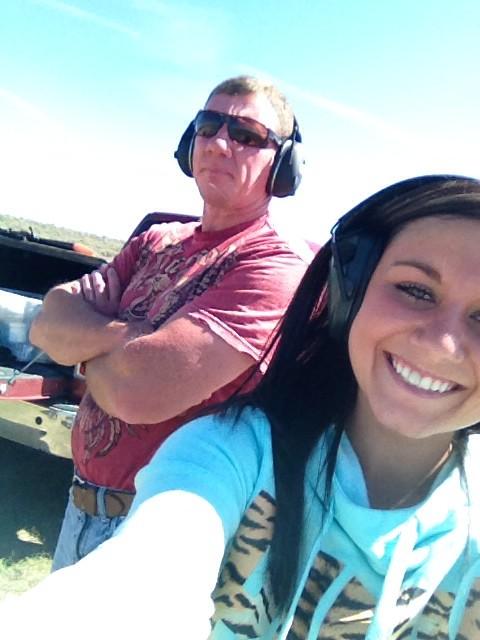 MadisonGrover21's tweet image. Shooting with my dads always fun.👊💯🔫  #daddysgirl #imalefty