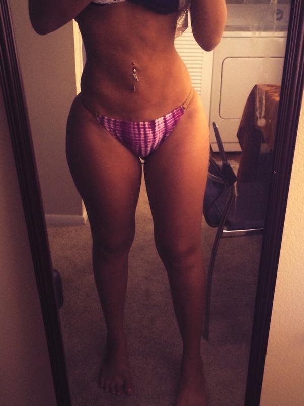 theyluvthisguy's tweet photo. “@DJZeeti: twitpic a selfie showing that your pussy fat” RT http://t.co/tK8Ibwwd0S