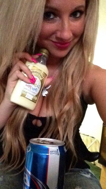 #BirthdayGirl 🎉🎊🎈🔥 http://t.co/VS96O3604S<a href="/tag/birthdaygirl"class="tags">#BirthdayGirl</a>