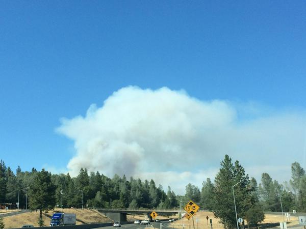 Caligirln916's tweet photo. That's what I saw! @cris_t  @FOX40: Evacuations underway for  #DogBarFire near Grass Valley http://t.co/fgmsEP7Hqi http://t.co/aN8VaLaNsX