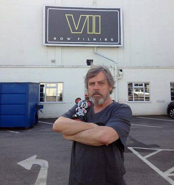He looks fuckin' BRILLIANT. RT <a href="/ClassicStarWars/">Classic Star Wars</a>: #starwars @HamillHimself at the studio for Episode VII