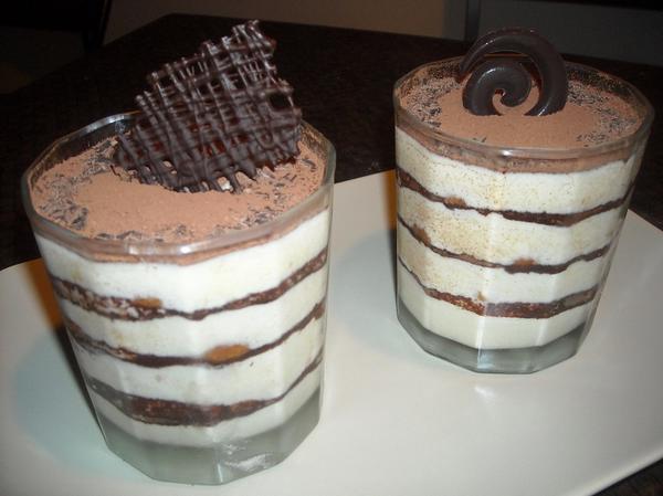 purpleshallots's tweet photo. Tiramisu!! One for you, one for me...
#purpleshallots #yummy #sinful #homemade #dessert #dessertideas #marvelicious http://t.co/xgHjyCo956