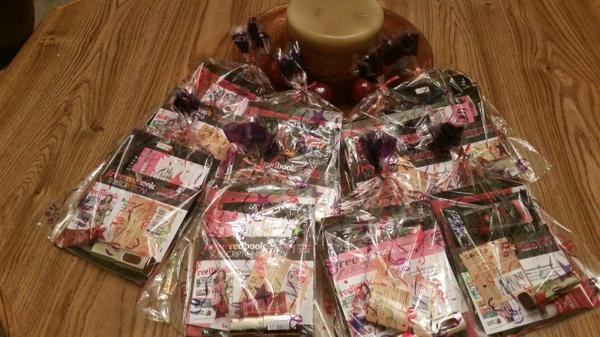 Seriouslyok's tweet photo. Party goodies for the guests at the #REDBOOKParty http://t.co/cPYMD5jHXd