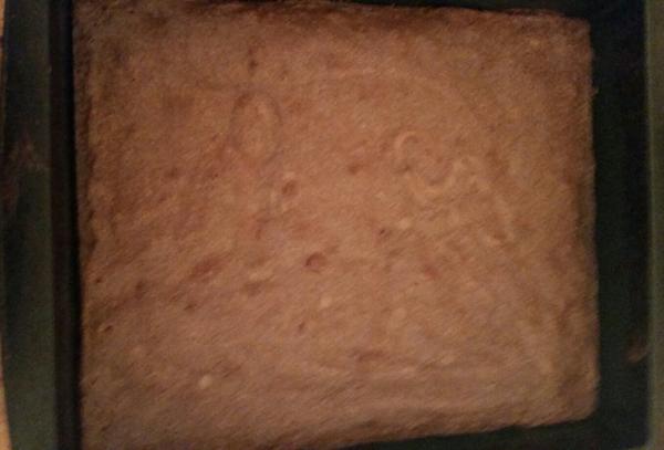 Seriouslyok's tweet photo. Baked brownies for the ladies yum #REDBOOKParty http://t.co/6RKB8wollK
