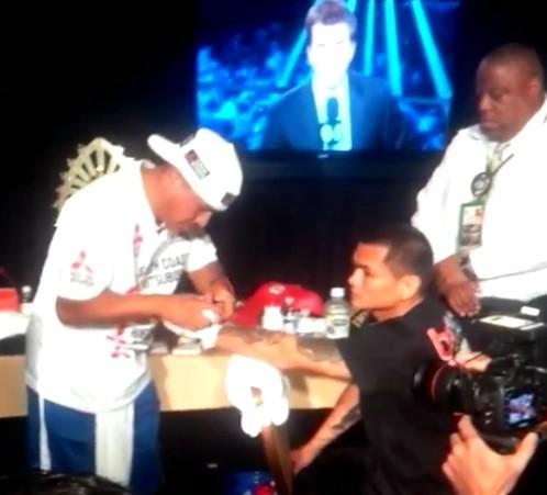 gabrielfcordero's tweet image. @FighterLocker Maidana is ready to Mayhem. To Make History