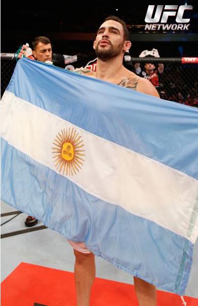 [Noticia] Santiago Ponzinibbio da a Argentina su primer victoria en UFC BxdYYSzIAAApIt7