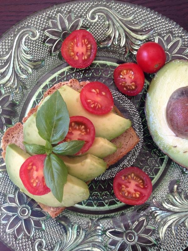 HealthMusing's tweet image. The best open-faced sandwich: #glutenfree toast rubbed with #raw garlic, add #avocado, Herbamare and greens. #yum!