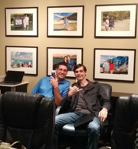 Fear_Behind_Me's tweet image. Hanging with my bro in the diamond council room LTD headquarters @amwayltdjosh