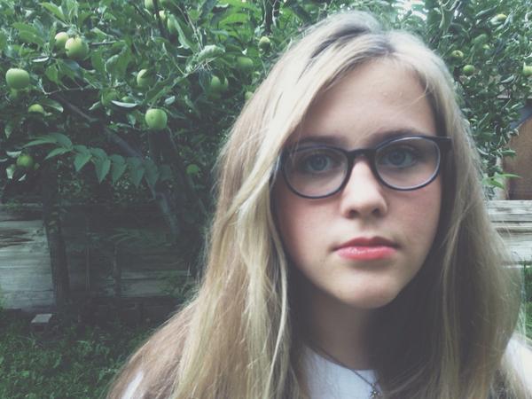 TheSASHband's tweet photo. happy birthday to our favorite band member Sierra! cutest. coolest. youngest. most talented. love you 🎉 http://t.co/MDRV5MUeDe