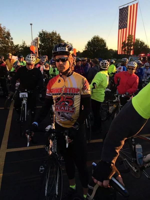 BikeStopStores's tweet photo. Was a bit #chilly this morning, but had a great start to the #MS Bike ride! Thank you Riders! #msbiketour #biking http://t.co/mqQldCPz36