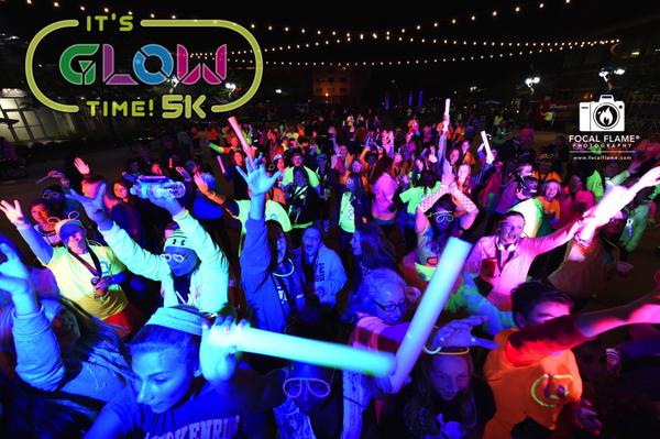 focalflame's tweet image. #Moline #quadcities knows how to party at @ItsGlowTime! @RaceDayEvents (c) 2014 @focalflame Credit: Clint Thayer