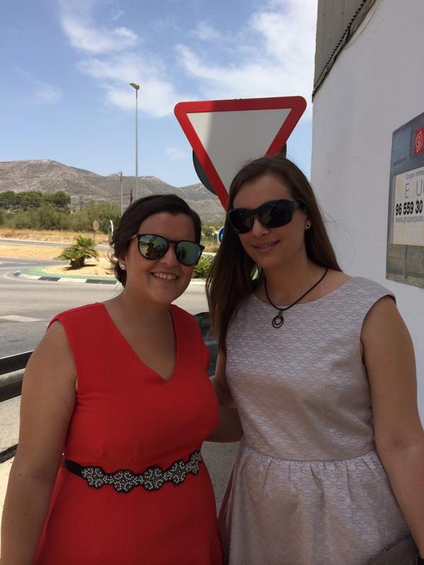 Rosetapastor's tweet photo. Muchísimas felicidades @AidaSimo espero que disfrutes de tu día!!!! Un beso!!! Ayyy que cerquita está el 3.... Jejeje http://t.co/A8rjhVZIjy