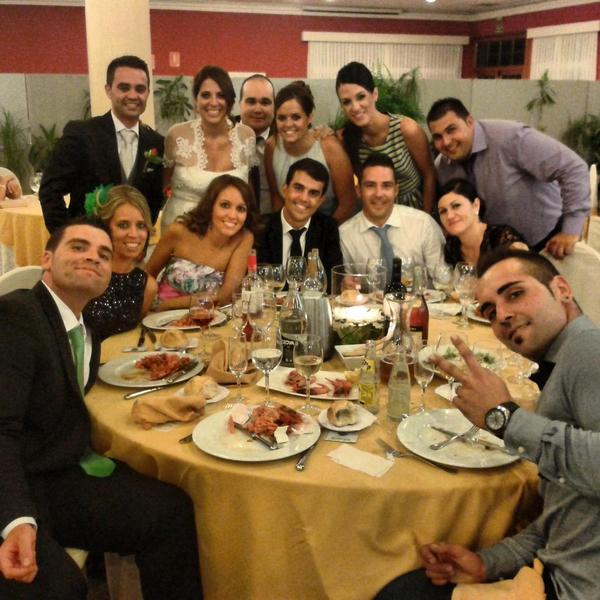 MiguelABH85's tweet photo. @JManu2 @pelonmary17 @mary_morales8 @Javiaguilar08 @jaimemtnez @Laiaga @NereaMorell @89_mary15 @Mercheguti #bodaca http://t.co/i7x8UJSmEJ