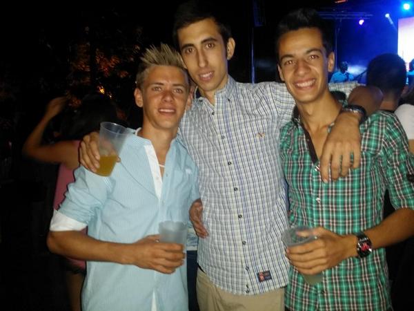Triguero24's tweet photo. Amaneciendonos en el parque con  . @Sebastanagua http://t.co/BawrPK1uBn