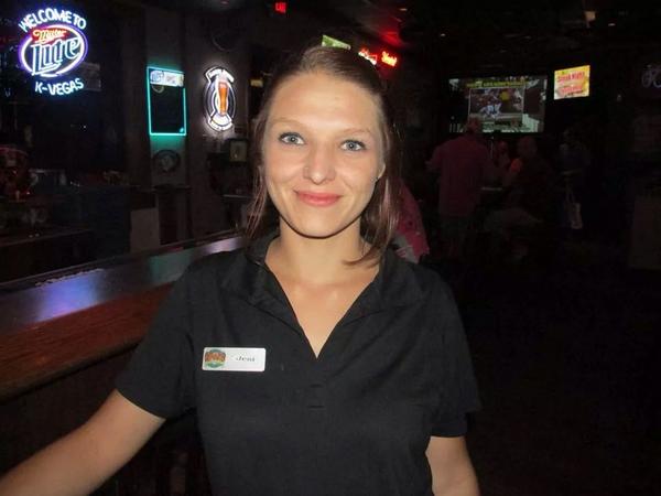 SarahYesWeekly's tweet photo. #hams #kernersville tonight gettin some pics for @yesweekly which you can pick up here! http://t.co/Uq3uxRnGhY
