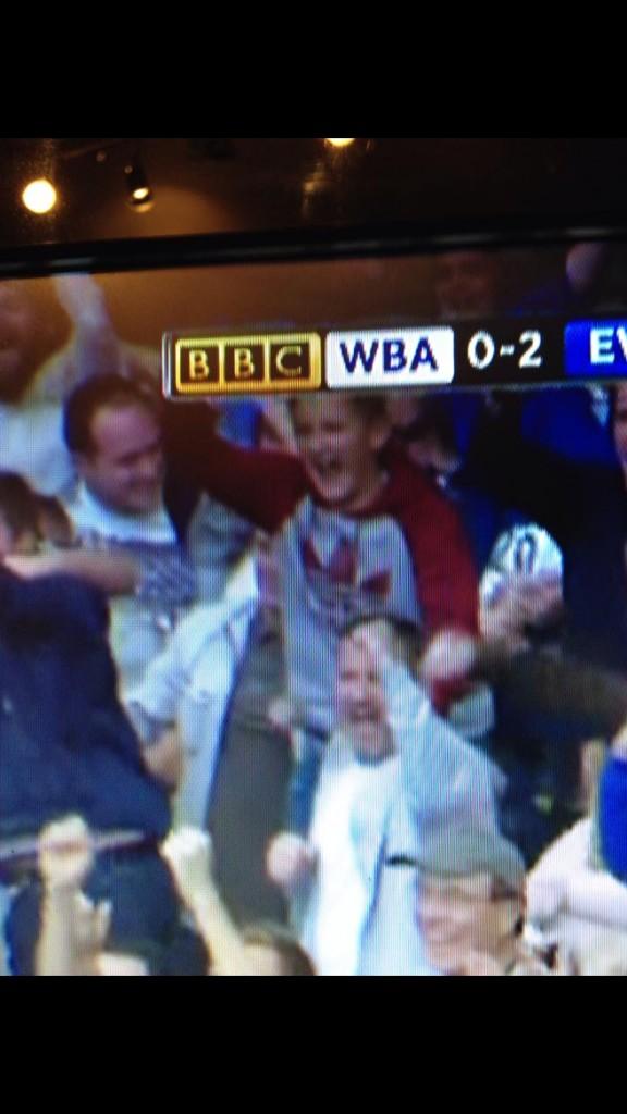 mariexdev's tweet image. One happy @Everton fan @reganNcrossley @nezzaefc love it on