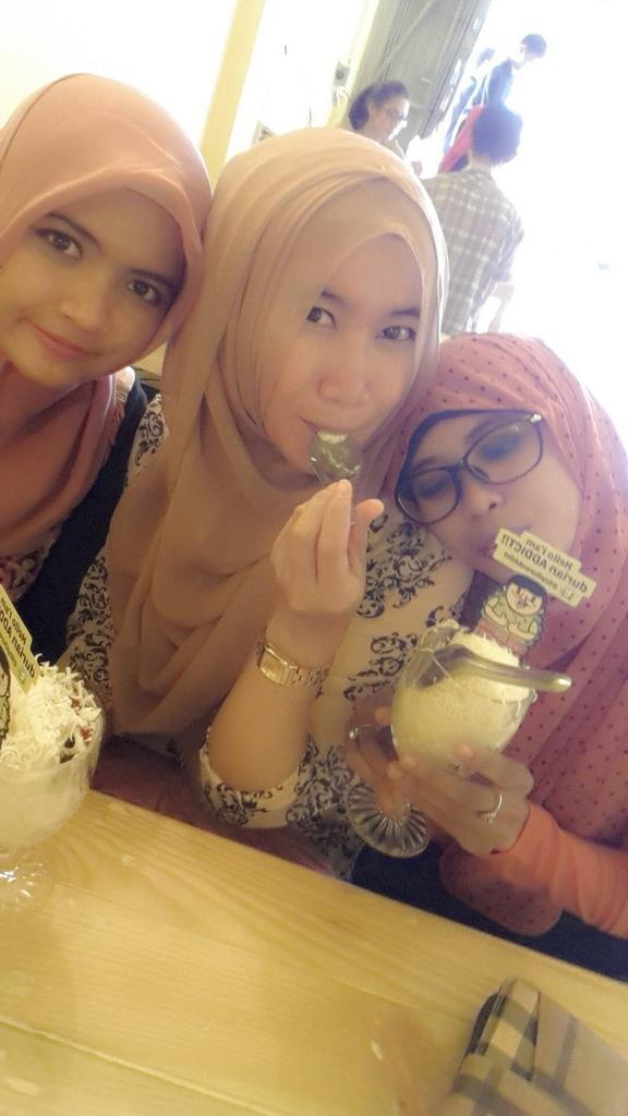 incaaann's tweet photo. Sopduren manteb yaa dsni... @SopDurenADDICT http://t.co/p784Ytvdxn
