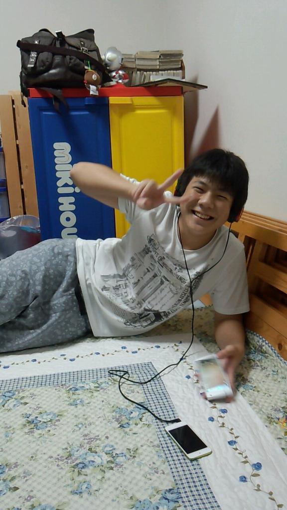 yesteryearfat's tweet photo. @gingin222565 RT: "お泊り会ＮＯＷ http://t.co/foKT9gBvtR" http://t.co/IuCRiouHUx