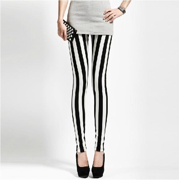 TOPCLOTHESS tweet picture