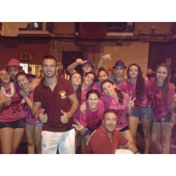 Lidiaa2504's tweet photo. "@Irene_2109: Ayer fue una buena tarde, si si. #FDF14 🎉🎊👌 http://t.co/4XcZ9fvUtx"