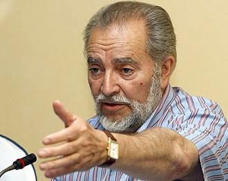 manelmarquez's tweet photo. Julio #Anguita pide a la izquierda que aparque sus diferencias y fije un programa común ya! http://t.co/GQGOvjiDnm http://t.co/Iamz0LhjGi