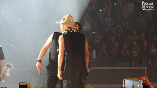 Forever_GDragon's tweet image. Encore Day 2 - GD #BIGBANG #YGFAMCONSG #YGFAMILYINSG