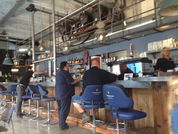 Eerste biertje in het stoere #bluecollarhotel! Echt een aanwinst voor <a href="/StrijpS/">Strijp-S</a> en #eindhoven