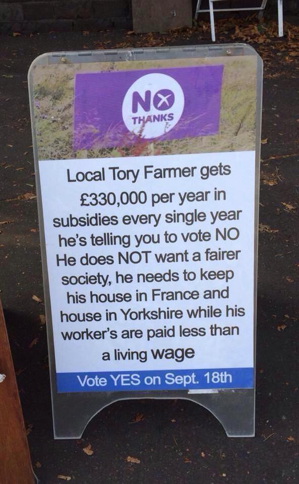 Shire_Cairns's tweet image. If anyone was wondering what was up with all those Naw signs along the M8 to Greenock, here's why! #VoteYes #IndyRef